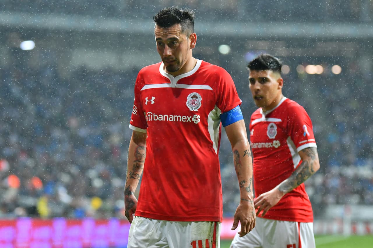 <b>Lo peor: </b>a pesar de haber prometido mayor templeza, Sambueza volvió a perder la cabeza y se fue expulsado al 94' en el duelo contra Rayados por una patada a Avilés Hurtado.