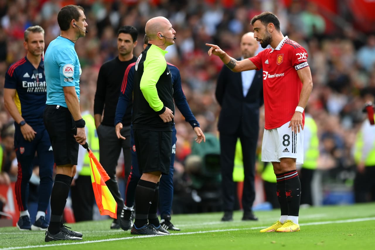 Manchester United venció al Arsenal con un doblete de Marcus Raschord y otro tanto de Antony, quien tuvo así un debut de ensueño.