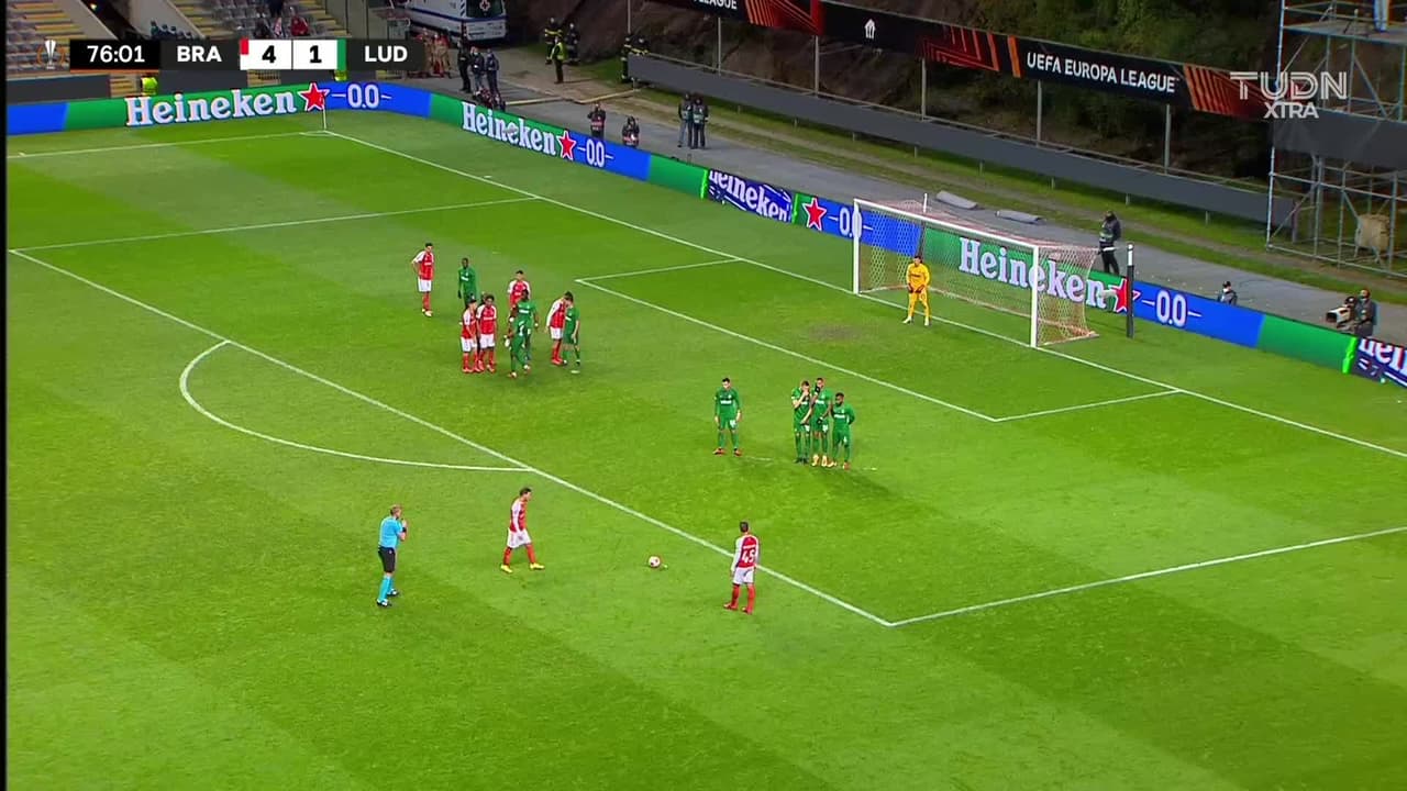 ¡TIRO ATAJADO! disparo por Iuri Medeiros.