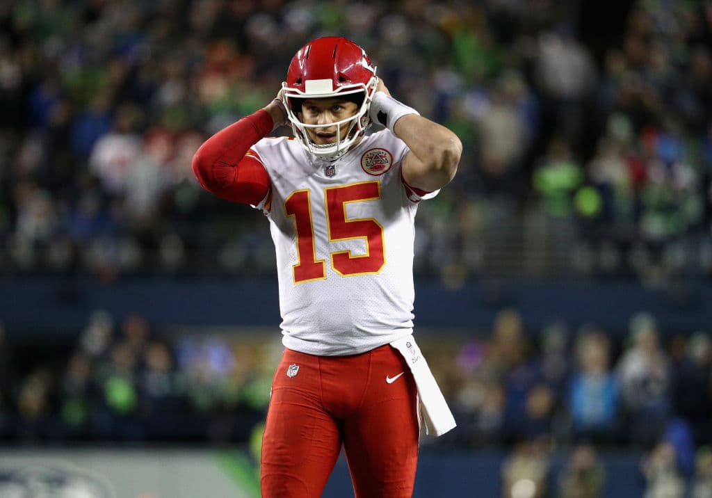 Con esta derrota, los Chiefs comprometen sus privilegios en Playoffs pues el fin de semana entrante están obligados a usar a sus titulares para amarrar el primer sitio de la AFC y Playoffs en casa.