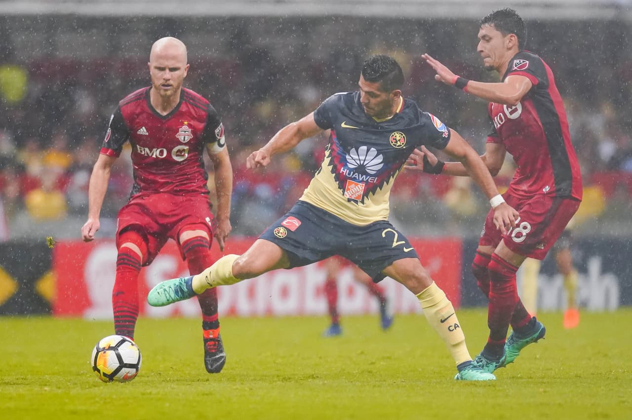 El primer cambio de los de Coapa fue la salida de Henry Martín al entretiempo por Alejandro Díaz.