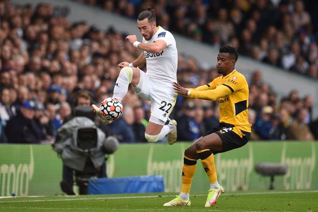 Rodrigo Moreno no desaprovecha el penal que le regalaron al inuti 90+4 y hace que el Leeds United y el Wolverhampton empaten 1-1 y dividan los puntos.