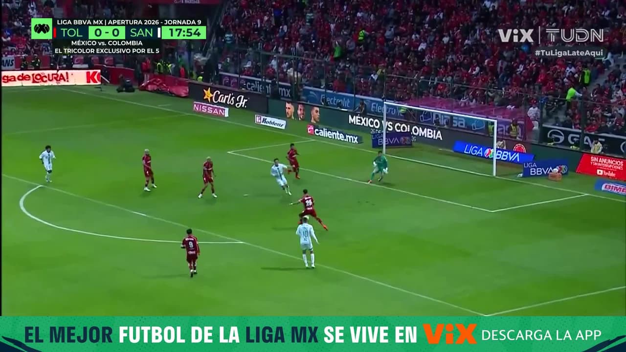 ¡LUIS GARCÍA SALVA AL TOLUCA! ¡Tremenda reacción para evitar el 0-1 de Santos!