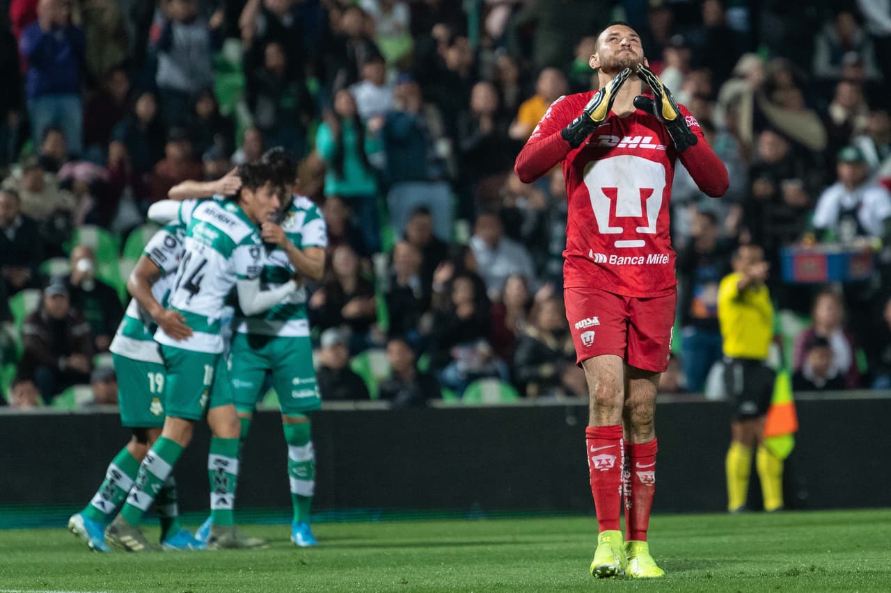 Aguirre (30’, 66’) y Rivero (49, 59’) anotaron para Santos. García Robledo (70’) y Malcorra (91’) descontaron por la vía penal.