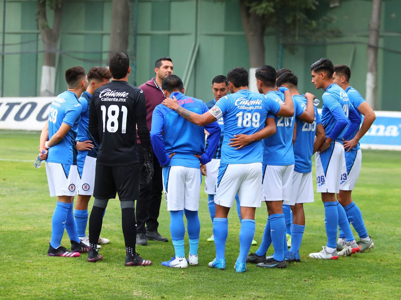 Cruz Azul Sub-20 eliminó a Tigres en la Final de la categoría y pelearán ante Santos por el título.