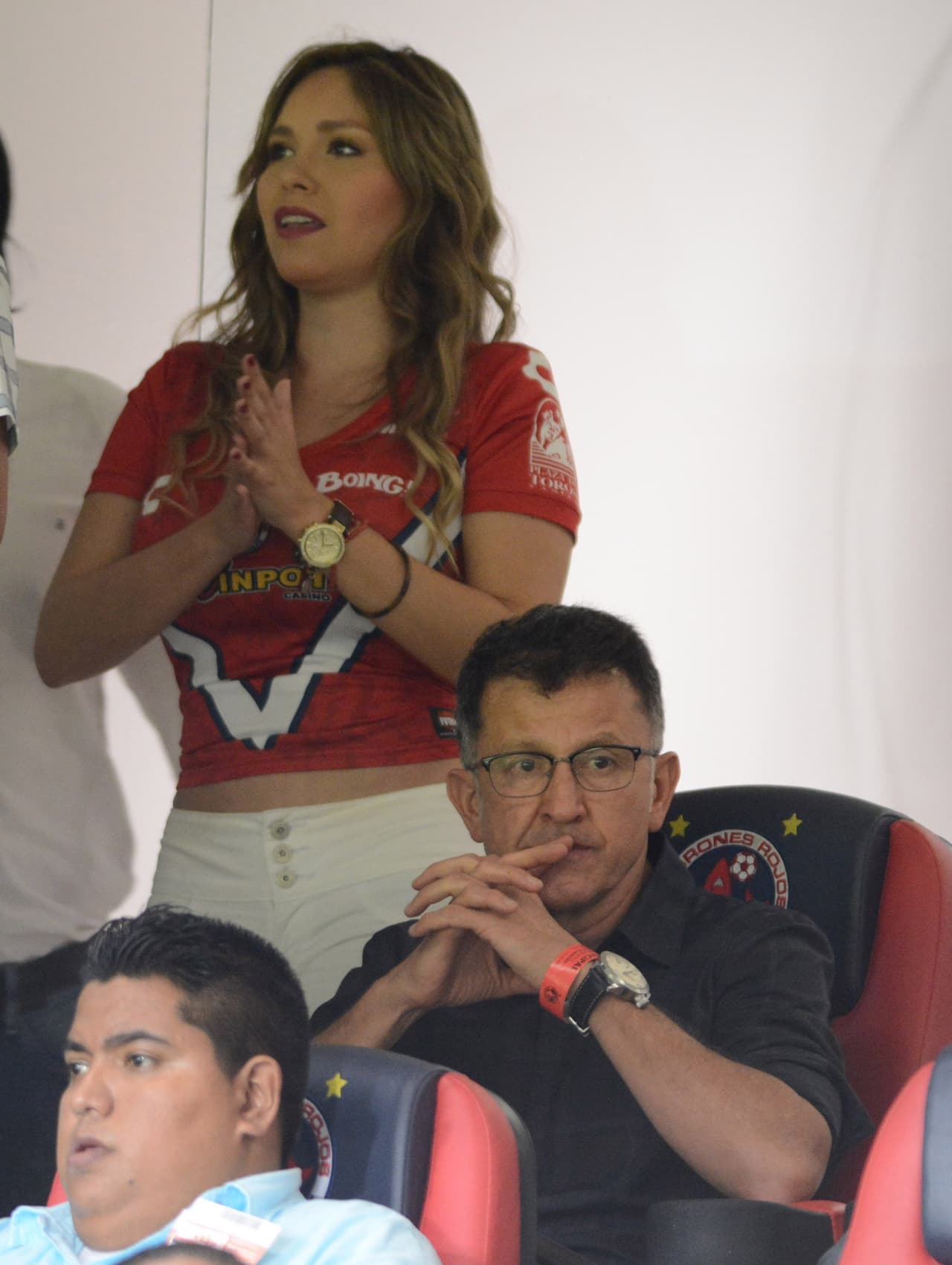 El colorido de la afición en la Jornada 13