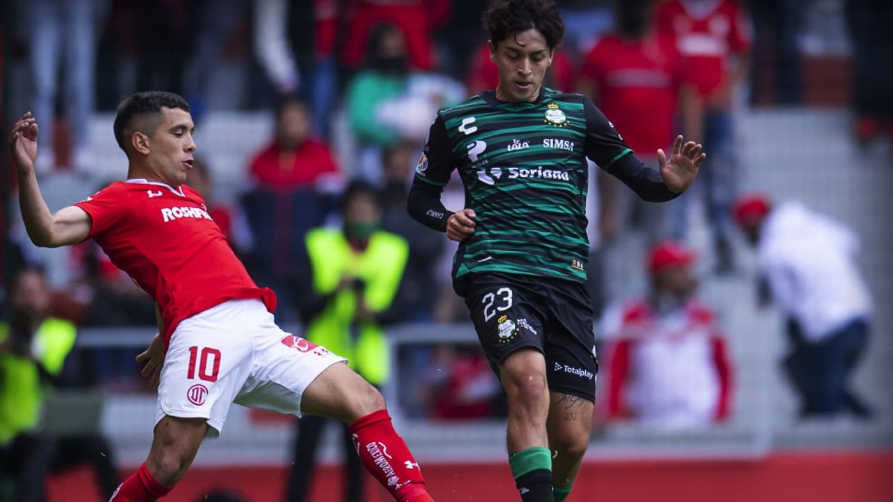 Mexicano Jordan Carrillo deja al Santos Laguna por Sporting de Gijón