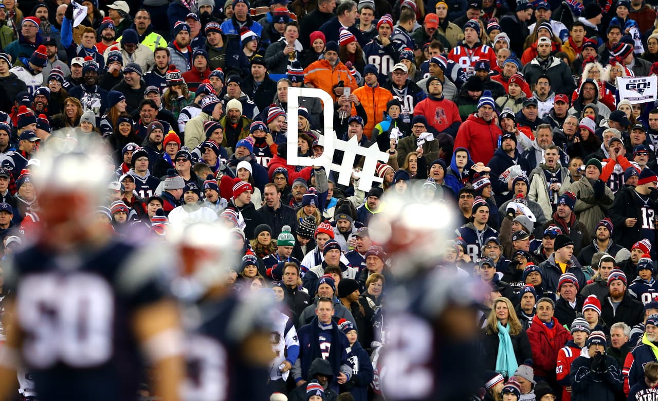 La locura incendió a todos los fans de la NFL durante la Ronda Divisional. Checa las mejores tomas.