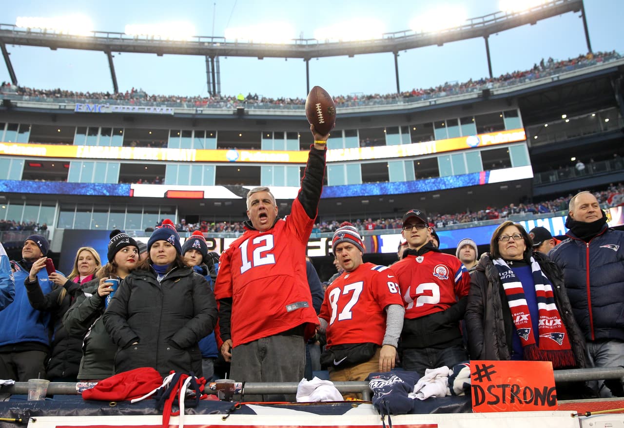 La locura incendió a todos los fans de la NFL durante la Ronda Divisional. Checa las mejores tomas.