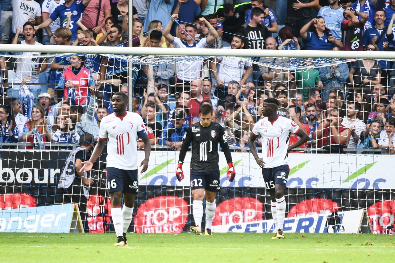 El gol que abrió el marcador en nada se le puede achacar a De Preville, ya que le dispararon a quemarropa.