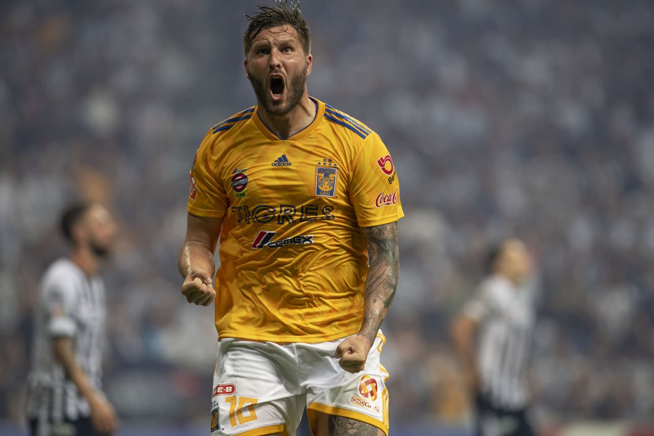 Pero a los 85 minutos, con un golazo de tijera, Gignac le bajaba el volumen a la euforia del Estadio BBVA con el descuento y ponía a Tigres 2-1 y acercándose para intentar empatar, aunque el tiempo restante era muy poco.