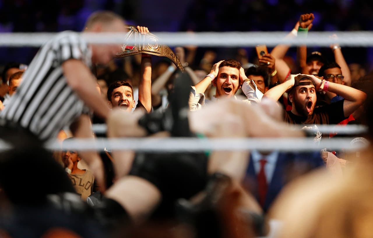 Autoridades en EUA declaran 'servicio esencial' eventos de WWE