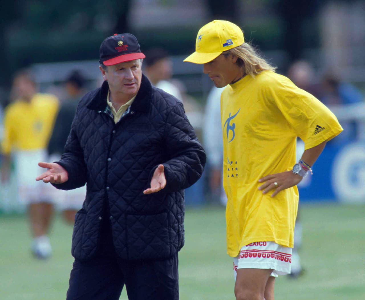 Manuel Lapuente, uno de los mejores entrenadores del futbol mexicano, logró títulos de liga y como seleccionador de México, consiguiendo el trofeo más importante a nivel selecciones: la Copa Confederaciones de 1999. En Liga MX, Manolo Lapuente hizo campeón al Necaxa, Puebla y América.