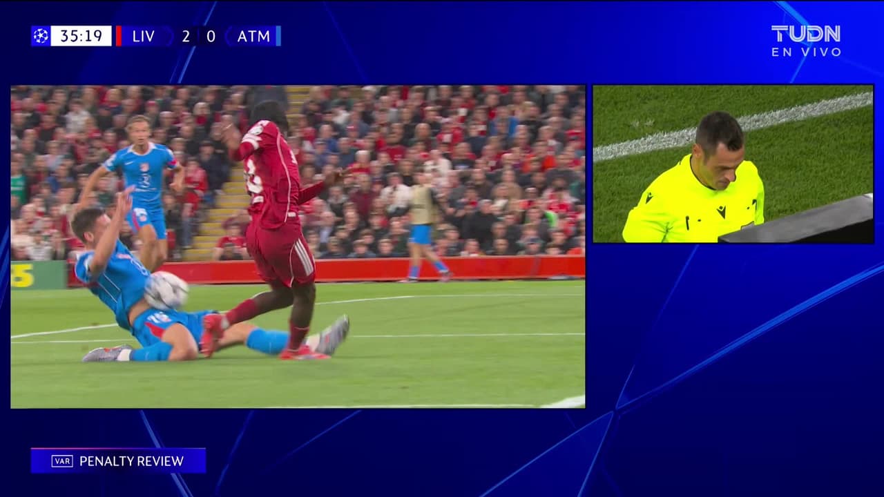 ¿Era penal? Liverpool pedía mano de Lenglet pero el VAR da respiro al Atleti