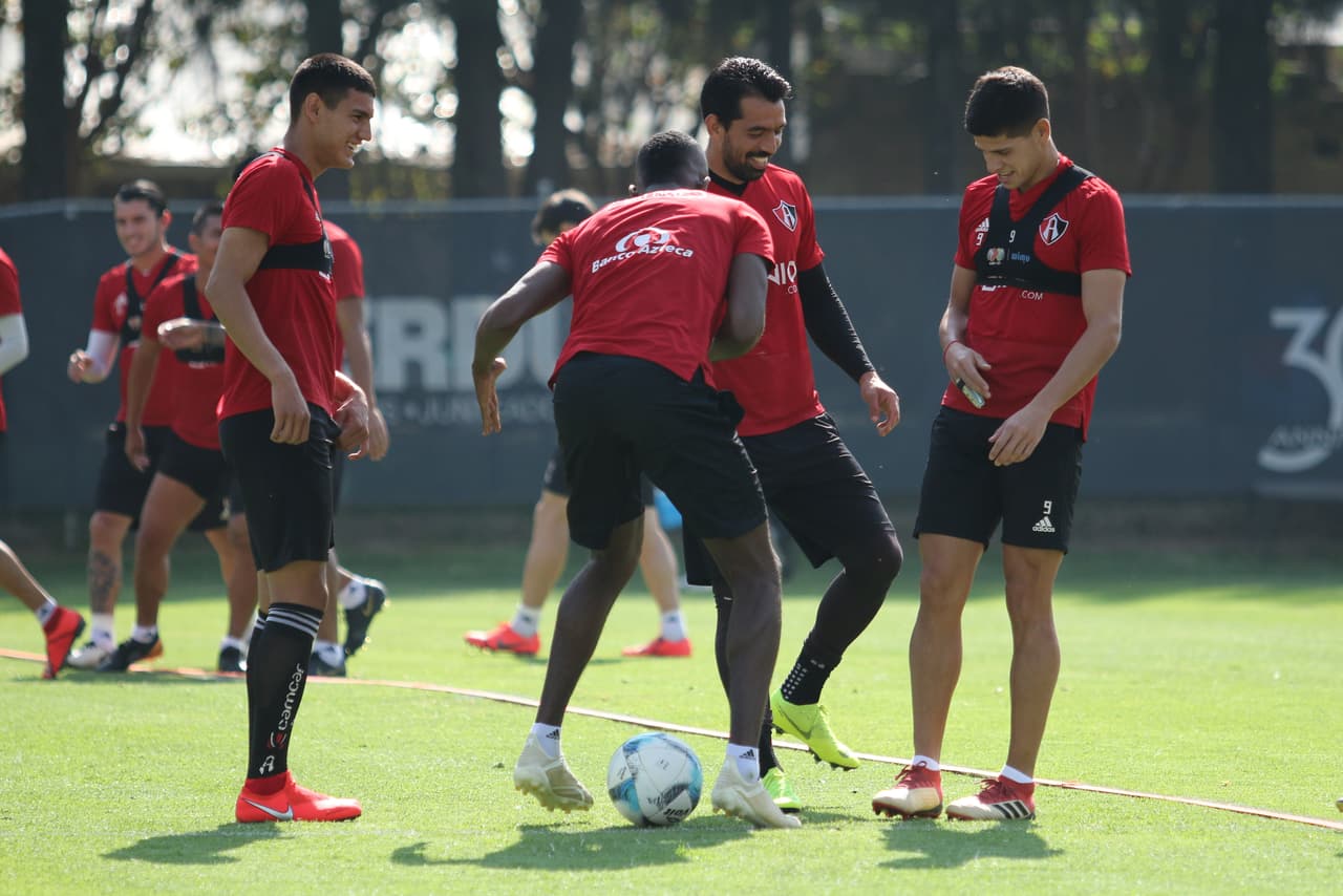 El argentino naturalizado mexicano Leandro Cufré asumió como director técnico de Atlas y ha vivido sus primeros entrenamientos con la idea de levantar al equipo de puesto 15 del Clausura 2019 en la Liga MX.
