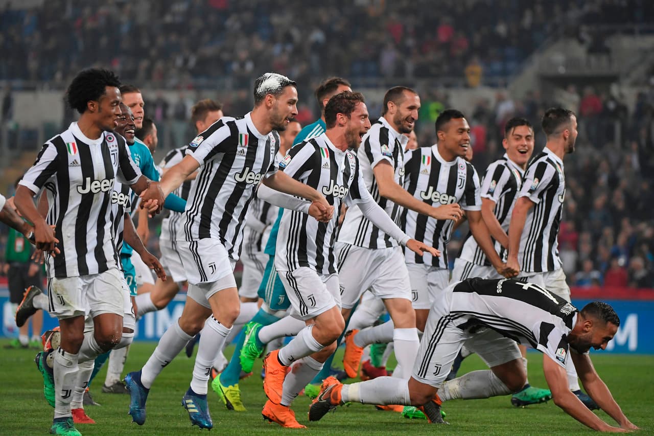 Los goles del equipo de Turín los pusieron Mehdi Benatia –doblete–, Douglas Costa y Nikola Kalinić.