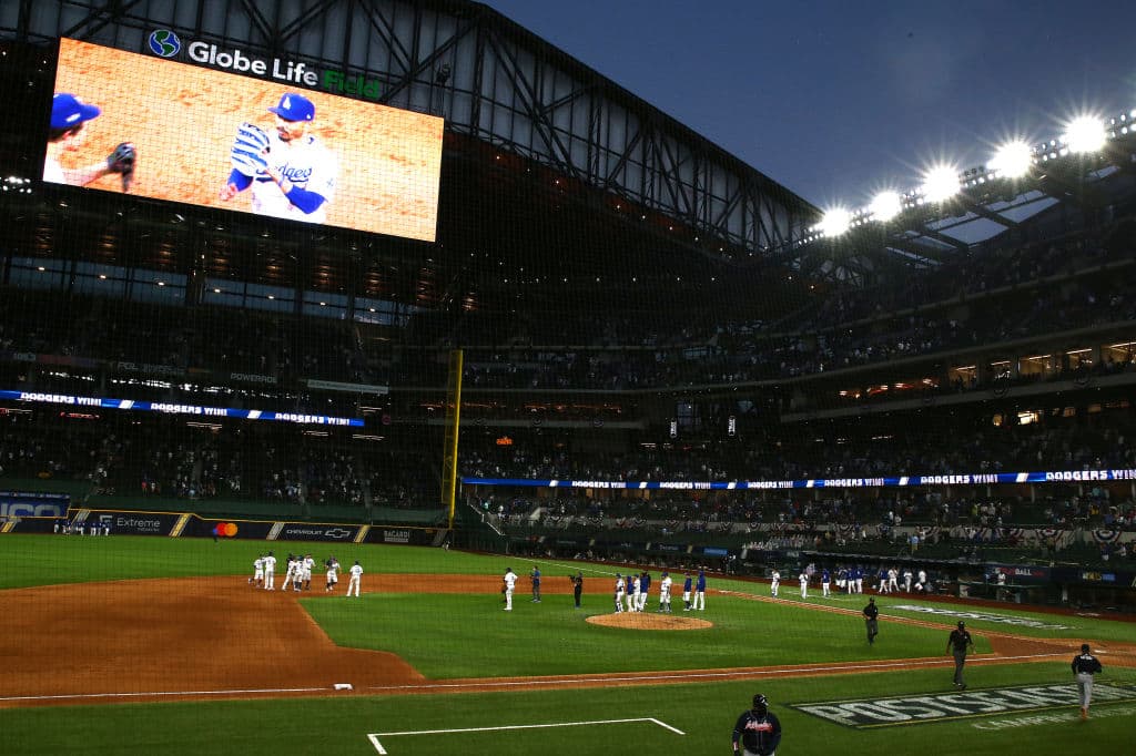 ¡Los LA Dodgers quieren Serie Mundial! | Los angelinos vencieron a los Atlanta Braves 3-1 e igualaron la serie 3-3; mañana conoceremos a los campeones de la Nacional.