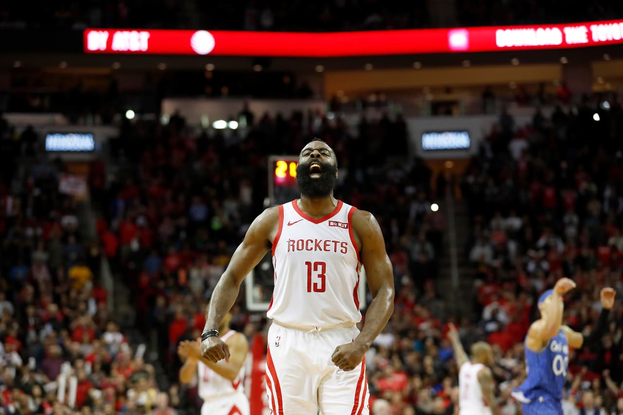 Magic 98-103 Rockets: James Harden ha vuelto a dar una lección de juego para el equipo de Houston en el Toyota Center con 40 puntos, 11 rebotes y seis asistencias. Los de Texas tienen un registro 29-20 ene ste momento de la temporada.
