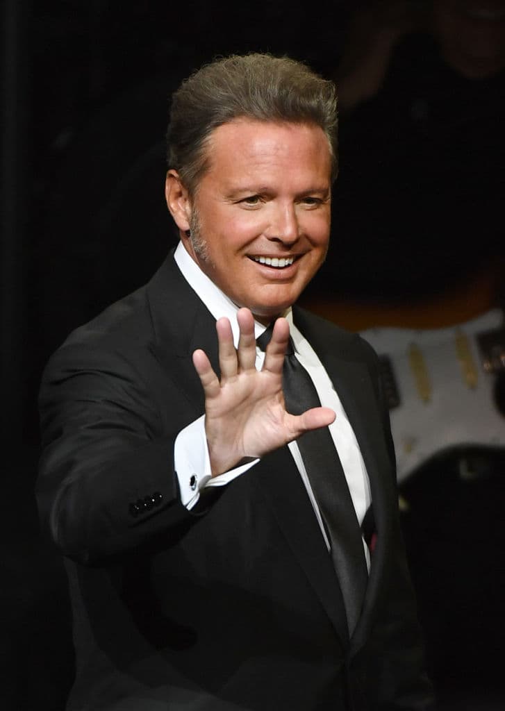 También escuchamos de las fuentes que se está preparando una tercera temporada, pero Netflix no lo ha confirmado.