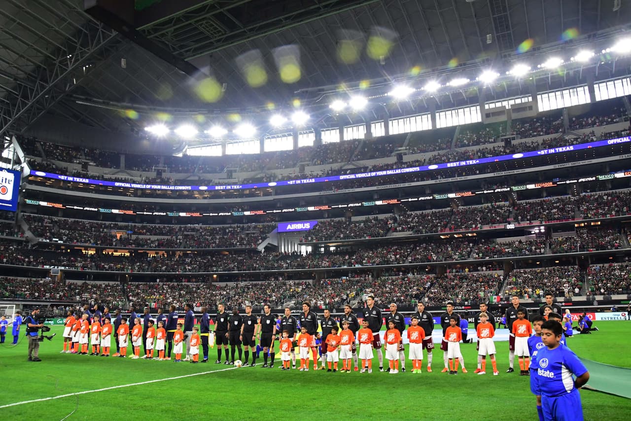 El AT&T Stadium en Arlington, Texas, la casa de los Dallas Cowboys, fue el inmueble donde se llevó a cabo este juego de preparación.