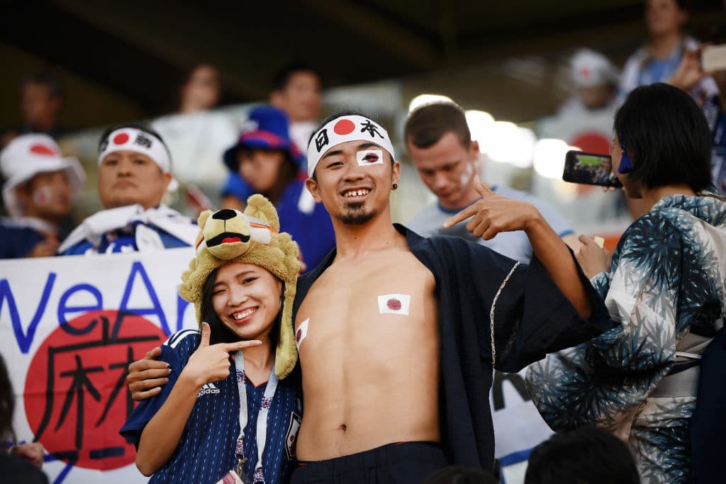 La actitud positiva y buena energía de los fanáticos prendió la fiesta entre los seguidores de Senegal y de Japón con miras al segundo partido de ambos en el grupo H del Mundial de Rusia 2018.