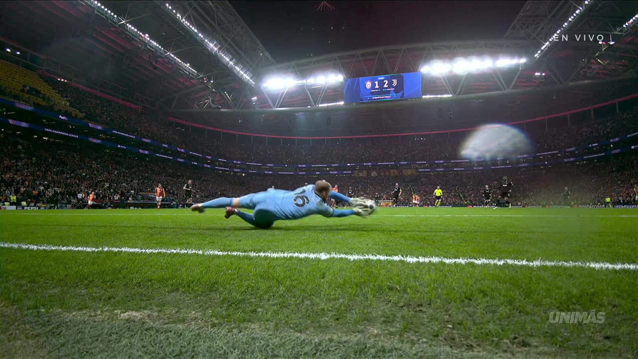 ¡Nos ponemos de pie ante tremanda atajada de Di Gregorio!