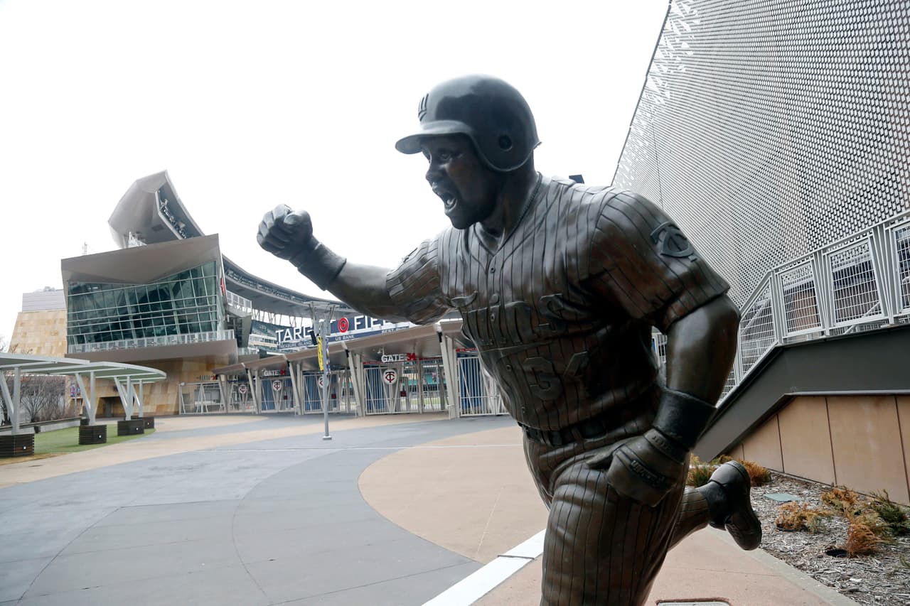 La estatua de Kirby Puckett en el Target Field, hogar de los Minnesota Twins.