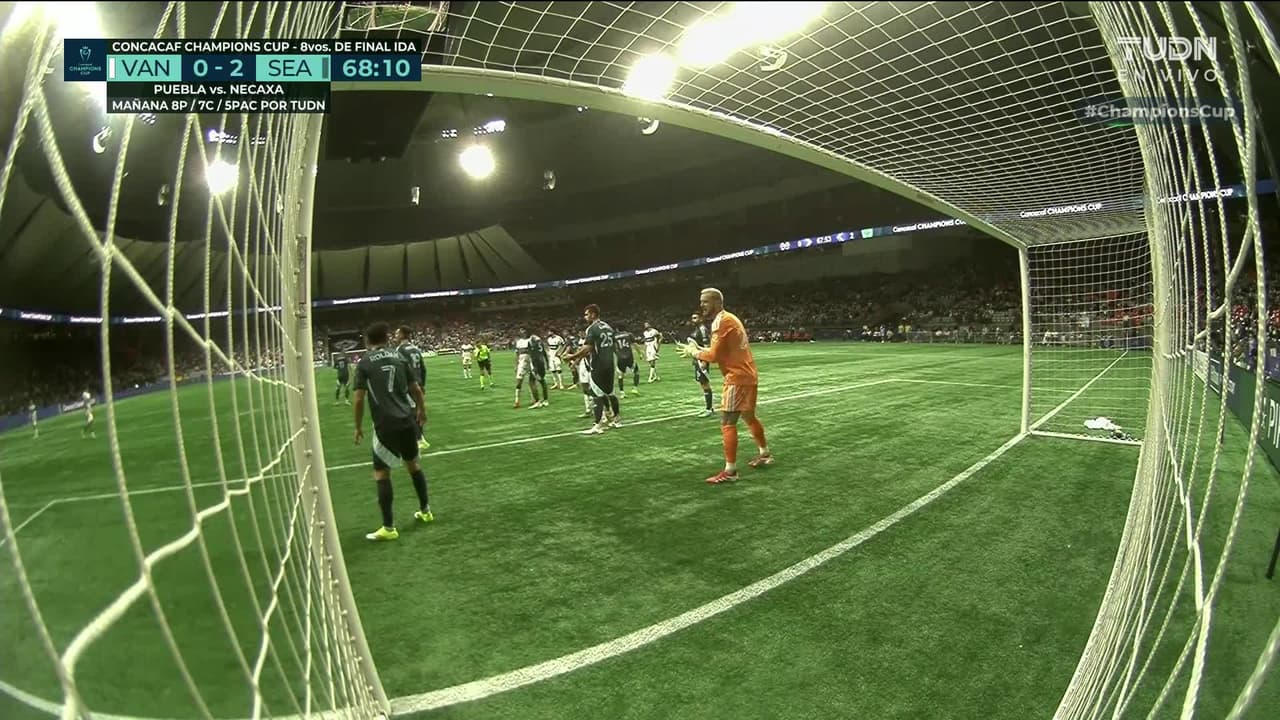 ¡TIRO ATAJADO! disparo por Mathías Laborda.