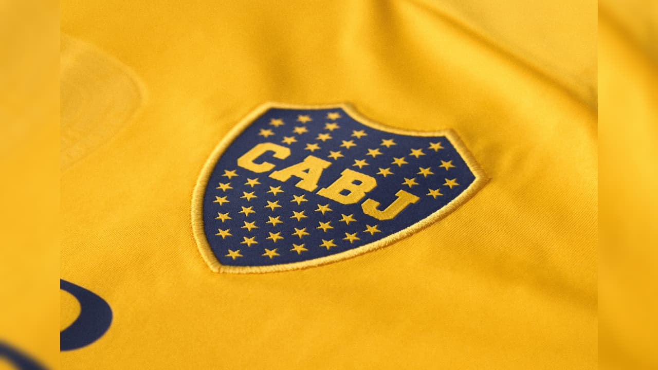 Así luce la nueva piel de Boca Juniors | El jersey rinde homenaje a La Bombonera por su 80 aniversario.