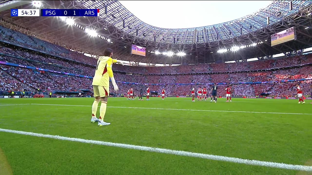 ¡TIRO ATAJADO! disparo por Achraf Hakimi.
