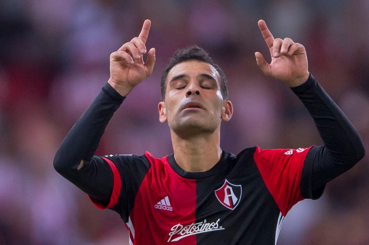 Rafael Márquez jugó su último partido en el Jalisco en la victoria del Atlas sobre Chivas. Los Rojinegros ganaron 1-0, el capitán del Tri y la Selección Mexicana tuvo una destacada actuación, y al final se llevó el cariño de propios y extraños.
