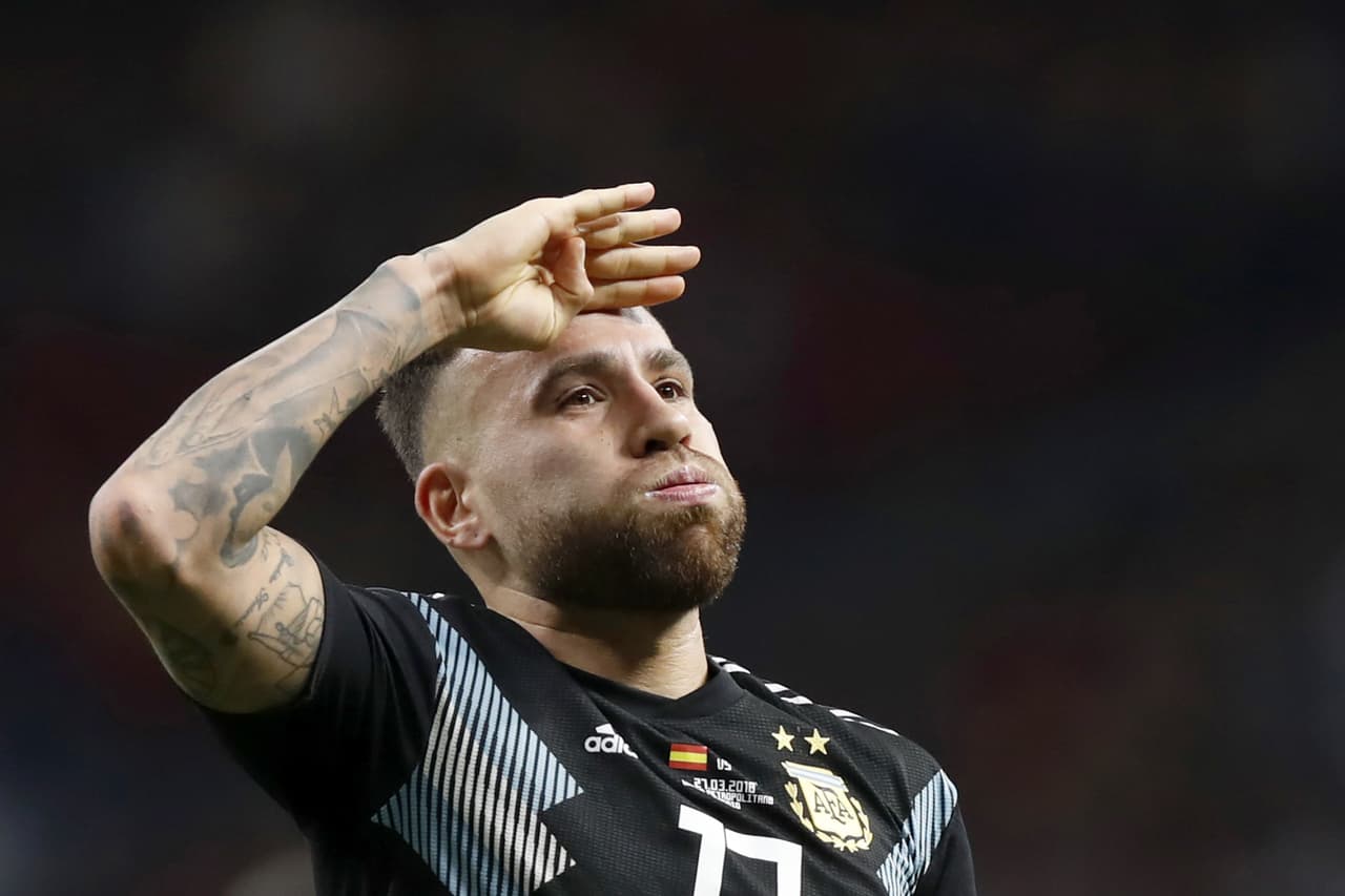 Argentina mitigó el susto antes de que terminara la primera mitad por intermedio del defensor Nicolás Otamendi.