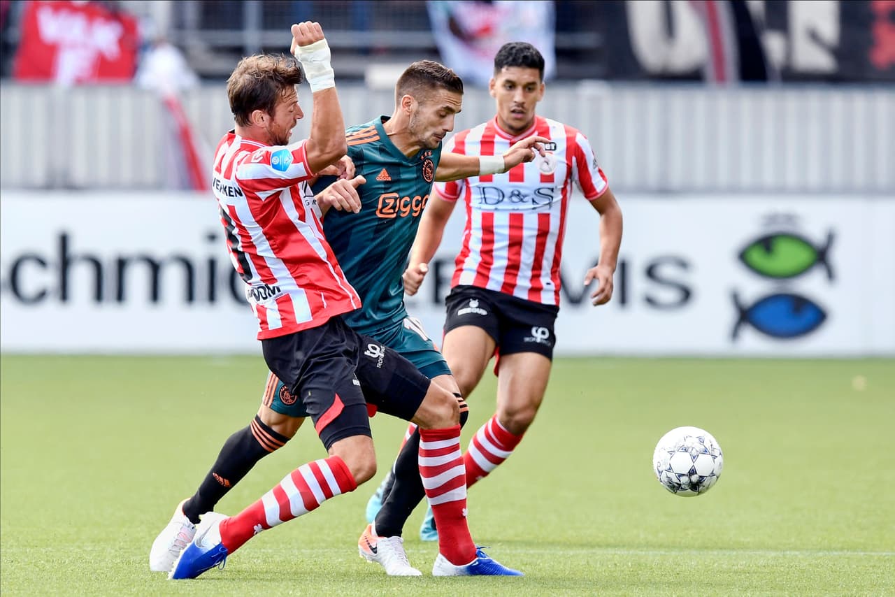 Rotterdam en la defensa.