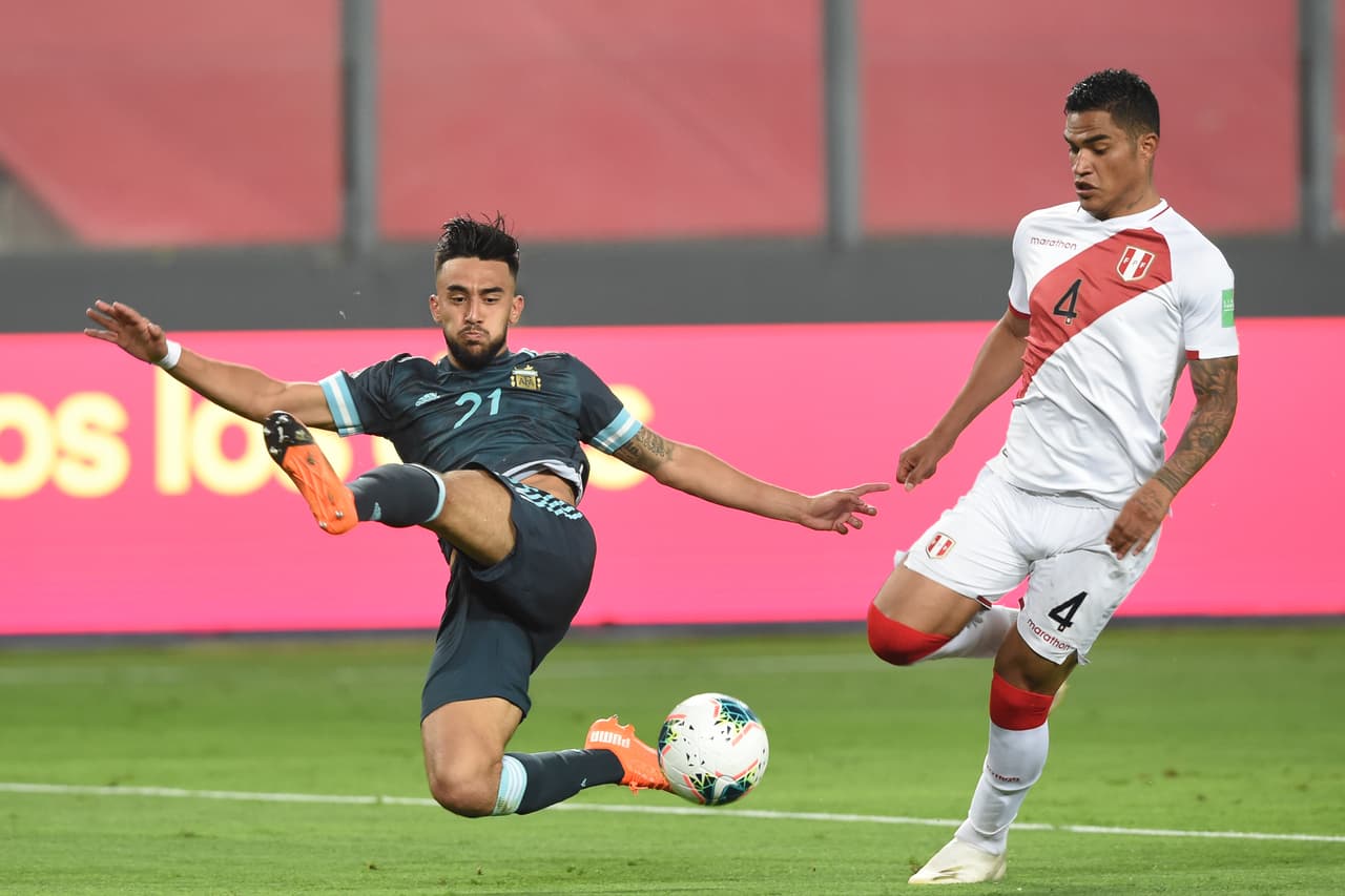Con goles de Nicolás González y Lautaro Martínes, Argentina se impone en su visita a Perú.