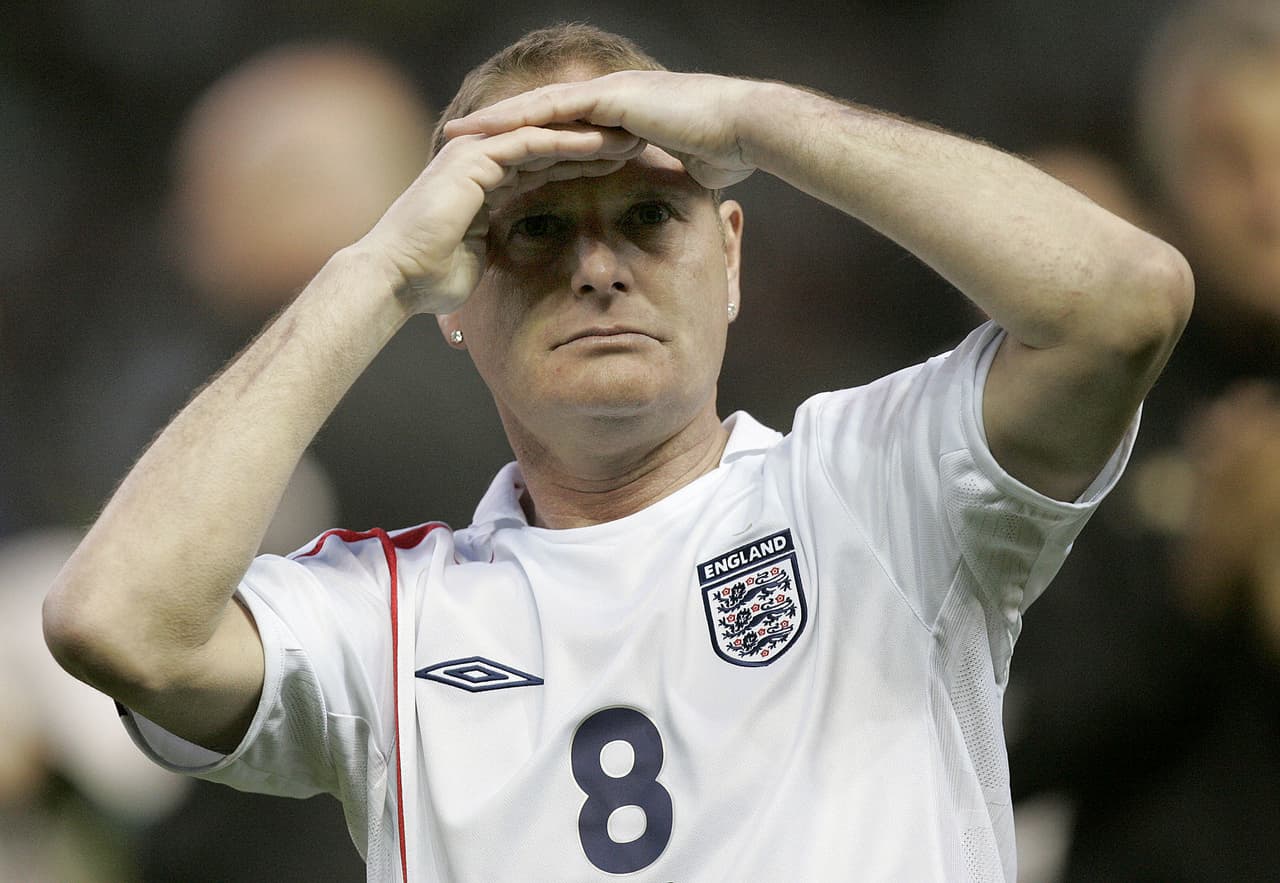 1 La leyenda del futbol inglés tuvo una caída libre desde los días de gloria de su carrera futbolística.