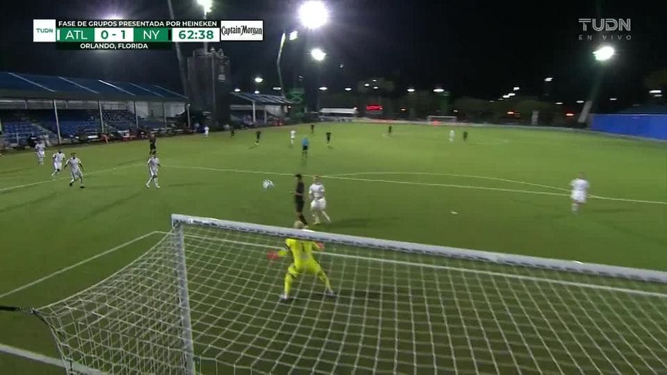 Tiro desviado de Florian Valot