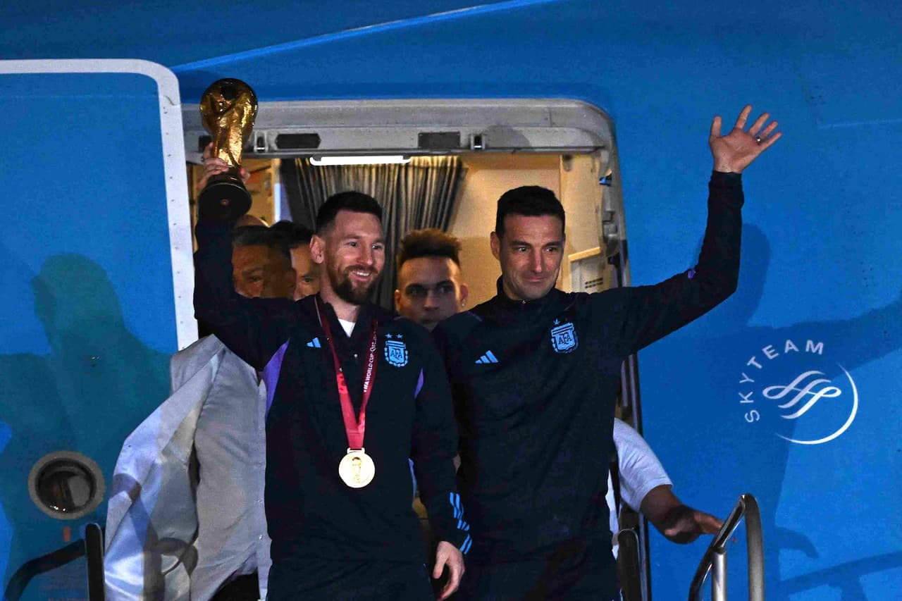 ¡La Copa vuelve a América! Messi y la Albiceleste llegan a Argentina 
