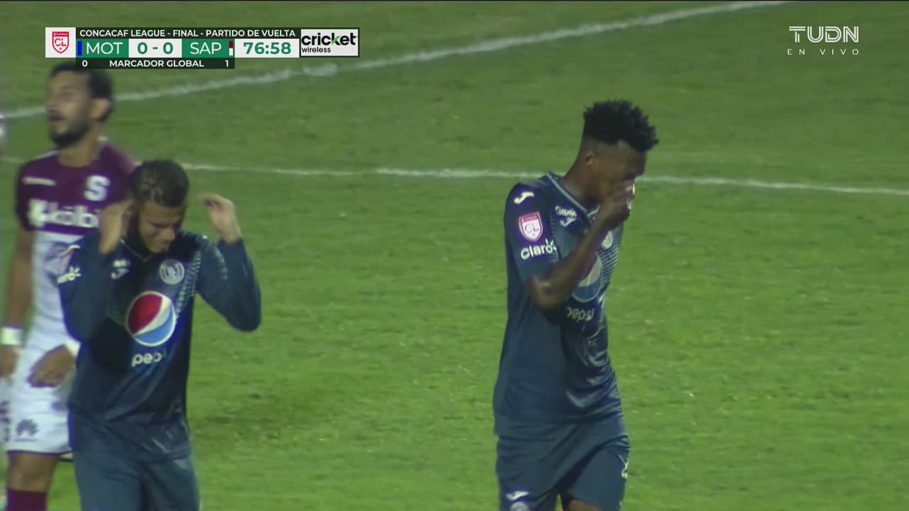 Wilmer Crisanto envía a las nubes lo que era el empate en el global