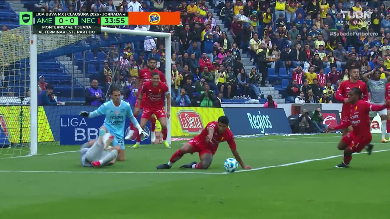 ¡TIRO ATAJADO! disparo por Israel Tello.