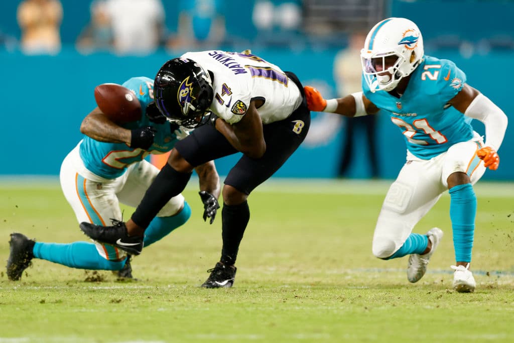 Miami da un golpe de autoridad en su casa y vencen 10-22 a los Baltimore Ravens de Lamar Jackson.