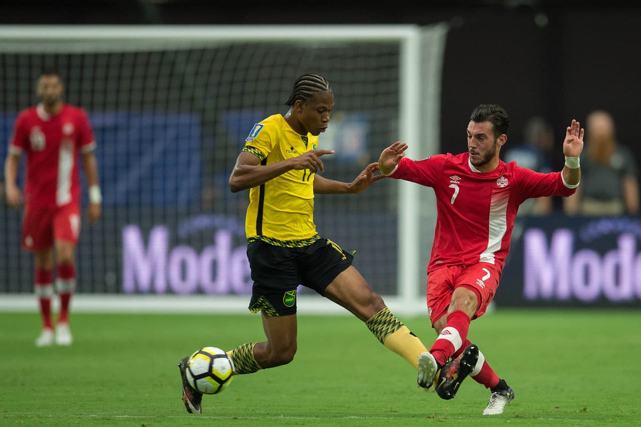 Canadá, campeón en la edición 2000 y dirigido ahora por el ecuatoriano Octavio Zambrano, no pasa a semifinales desde 2005.