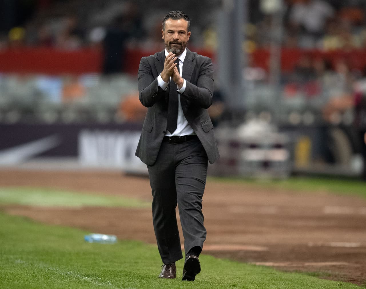 Rafael Puente ha caído en un tobogán de derrotas.