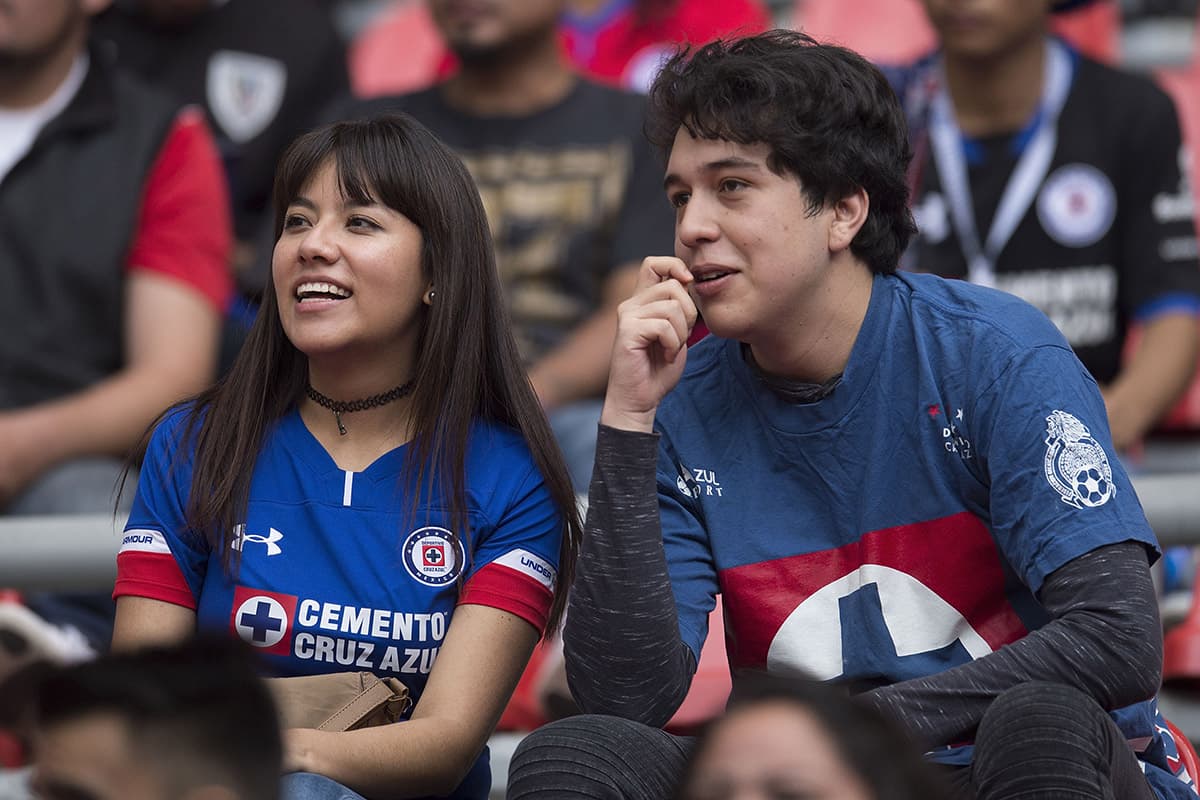 Fanáticos de Cruz Azul previo al encuentro ante León por la jornada 5 del Apertura 2018 de la Liga MX en el Estadio Azteca.