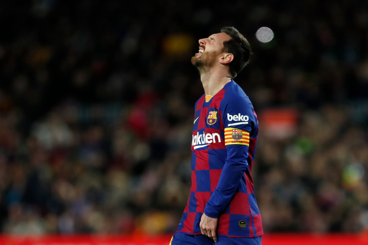 Arturo Vidal asistió a Messi de tacón, previo a un pase de Griezmann, para romper la paridad en el triunfo del Barça 1-0 sobre el Granada.