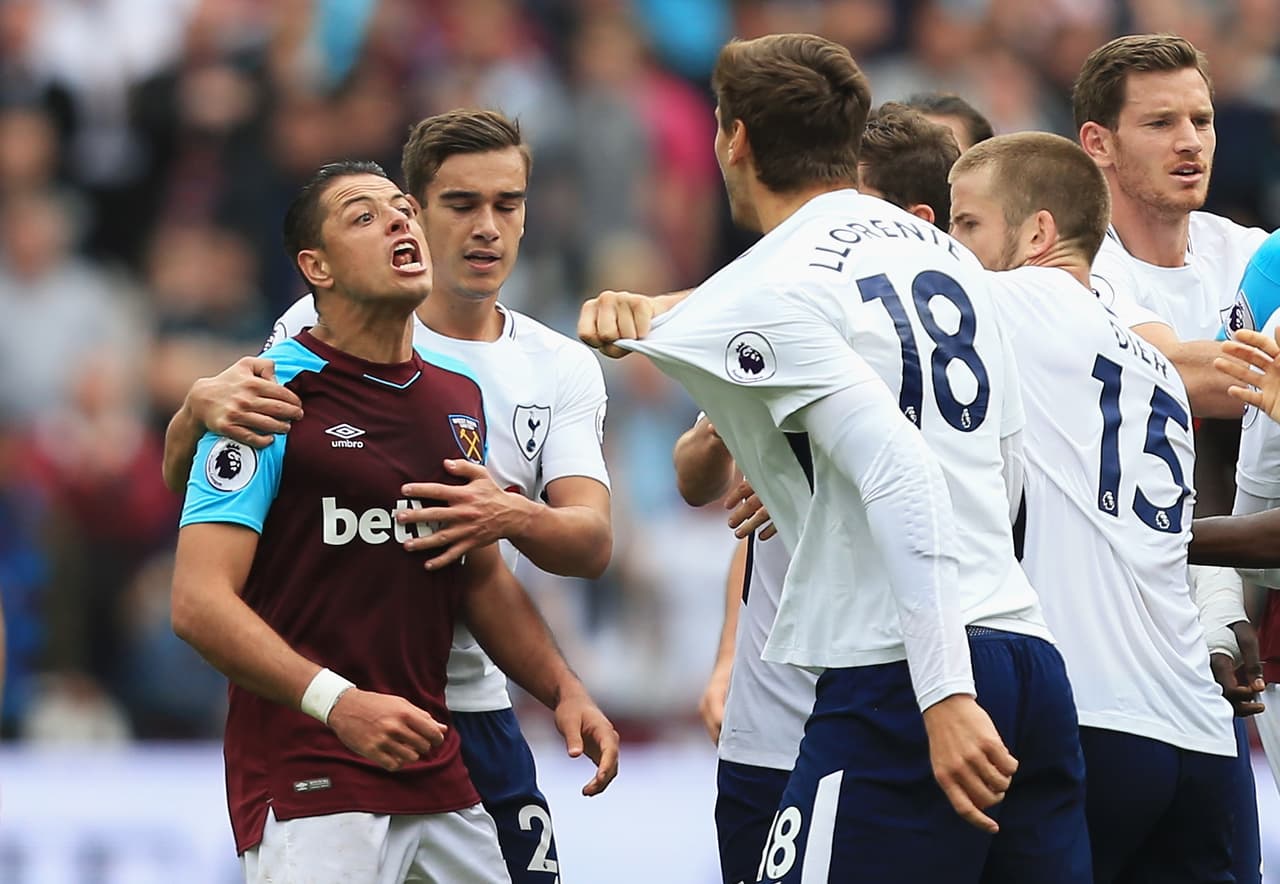 Con 3 goles en la presente competición, Chicharito se coloca como el mejor anotador para su equipo.