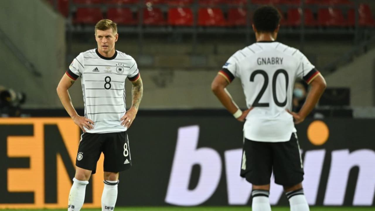 Kroos estalla: dice que jugadores son "títeres de UEFA y FIFA"