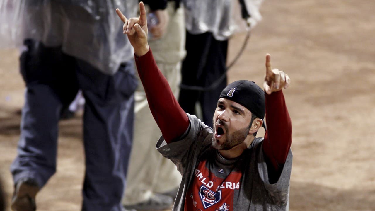 El pitcher mexicano Jaime García, campeón de la MLB, anuncia su retiro