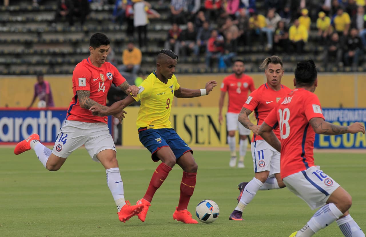Martínez estuvo en una selección ecuatoriana que ahora se ubica en el quinto lugar, con los mismos puntos de Colombia.