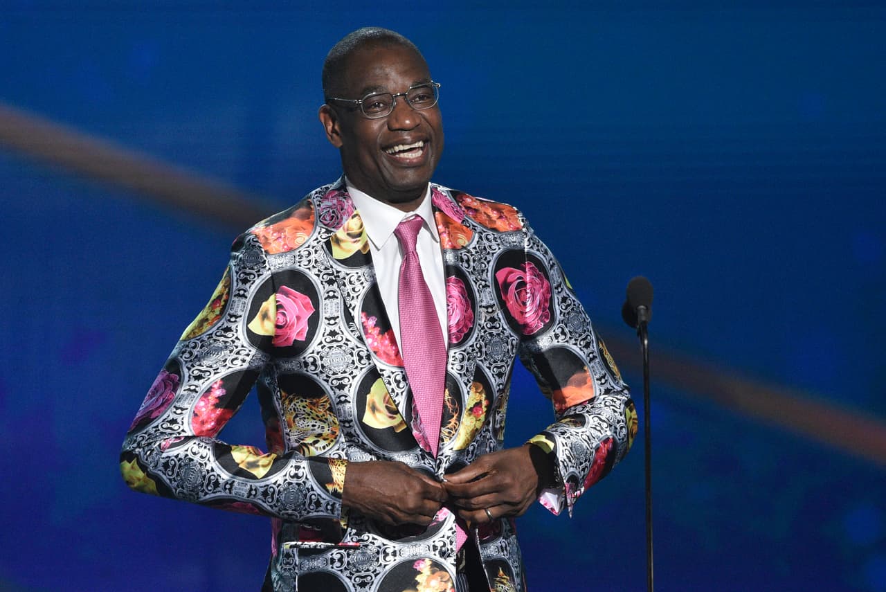 Dikembe Mutombo, miembro del Salón de la Fama, obtuvo el Sager Strong Award, en honor del reportero de televisión Craig Sager, que falleció tras una lucha ejemplar contra el cáncer