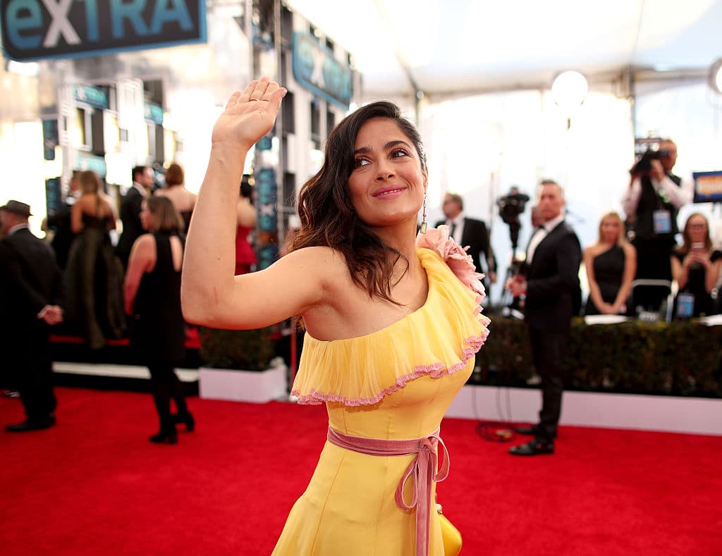 Greg (Wilson) es un divorciado que pierde su empleo; eventualmente ‘conoce’ a Isabel (Hayek) en un bar.